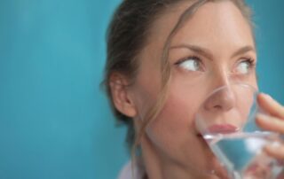 Quelle est la meilleure eau pour votre santé ? Démêlez le vrai du faux